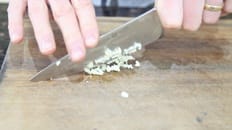 How to Chop Garlic